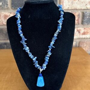 Vintage Lapis Lazuli chip and pendant necklace